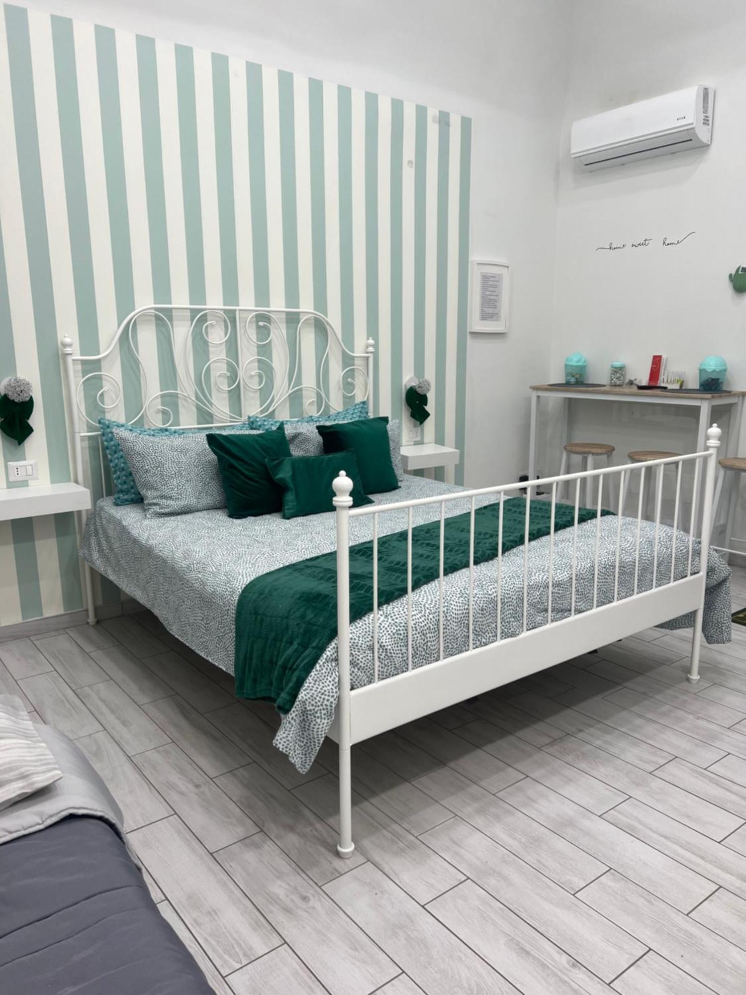 Beatrice Home Napoli Bagian luar foto